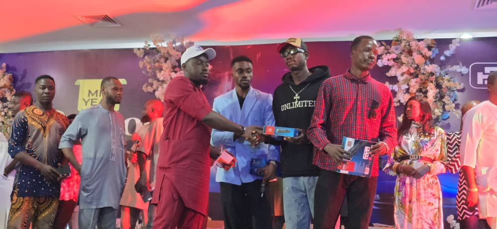 Powell Homes Hands Out Cars, iPhones to Realtors — UNN Student Among Big Winners