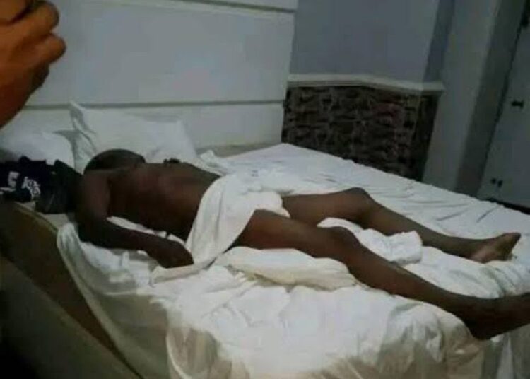 Customs Officer Found Dead In His HOTEL Room After Spending A Night With Two Women