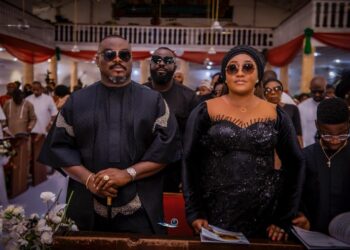 Otti Consoles DON Media Group CEO, Urges Family Not To Mourn Like Unbelievers At Mother’s Burial