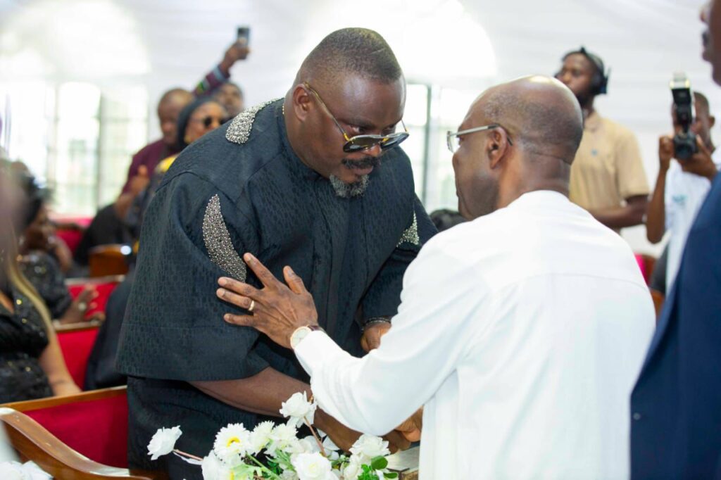 Otti Consoles DON Media Group CEO, Urges Family Not To Mourn Like Unbelievers At Mother’s Burial